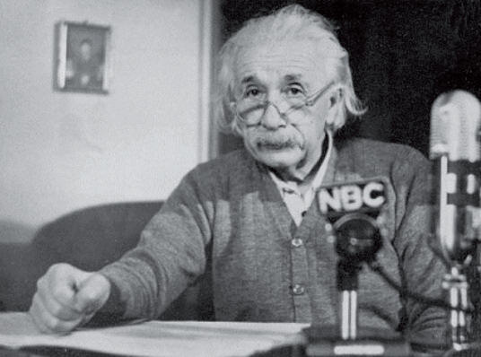 Einstein teoria della relativit, qualita, convenienza degli occhiali da lettura in edicola LeggoMeglio  assoluta.